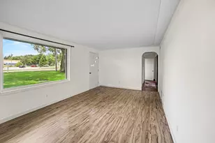 384 N 6th Ave, Fruitport, MI 49415 - Photo 12