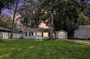 384 N 6th Ave, Fruitport, MI 49415 - Photo 1