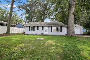 384 N 6th Ave, Fruitport, MI 49415 - Photo 4