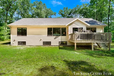 7285 Sue Marie Lane, Muskegon, MI 49442 - Photo 46