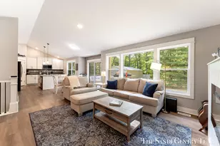 7285 Sue Marie Ln, Muskegon, MI 49442 - Photo 8