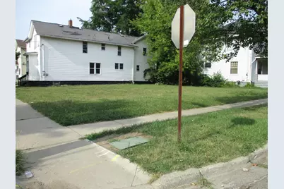 511 S Blackstone Street, Jackson, MI 49203 - Photo 2