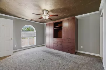37782 Jefferson Avenue, Harrison, MI 48045 - Photo 12