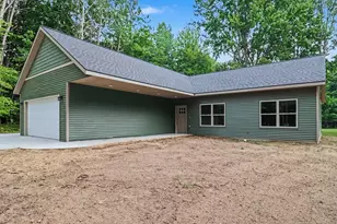 9621 Sunset Dr, Stanwood, MI 49346 - Photo 4