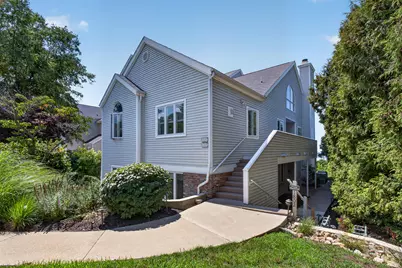 1802 Lakeshore Drive #6, Saint Joseph, MI 49085 - Photo 1