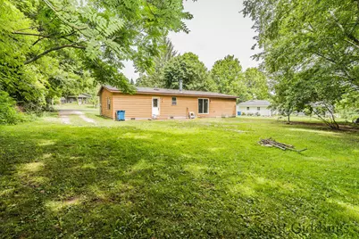 318 E Bellevue Street, Stanton, MI 48888 - Photo 2