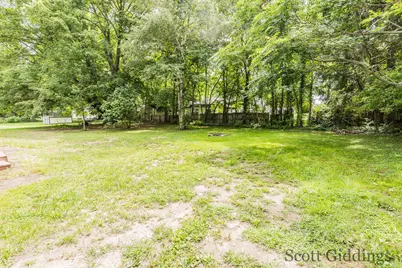 318 E Bellevue Street, Stanton, MI 48888 - Photo 4