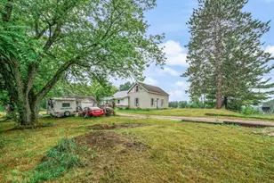 10055 8 Mile Rd, Evart, MI 49631 - Photo 4