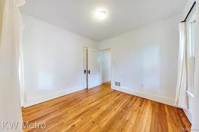 865 W Marshall Street, Ferndale, MI 48220 - Photo 10