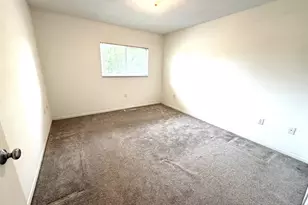 2118 Stone School Cir, Ann Arbor, MI 48108 - Photo 16