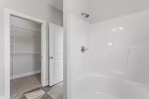 11665 Cherrybud Dr, Holland, MI 49424 - Photo 22