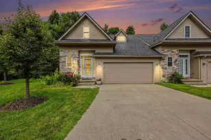 5496 Trillium Crossing Ct, Ann Arbor, MI 48103 - Photo 2