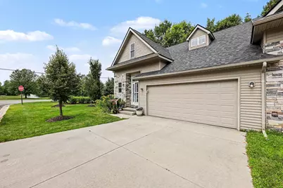 5496 Trillium Crossing Court, Ann Arbor, MI 48103 - Photo 4