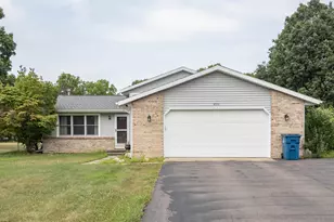 9372 W Arrowhead Dr W, Scotts, MI 49088 - Photo 2