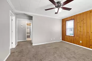 28674 Krauter St, Garden City, MI 48135 - Photo 4
