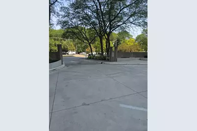 1300 E Lafayette Street #305, Detroit, MI 48207 - Photo 22