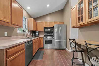 393 Princeton Drive, South Lyon, MI 48178 - Photo 8