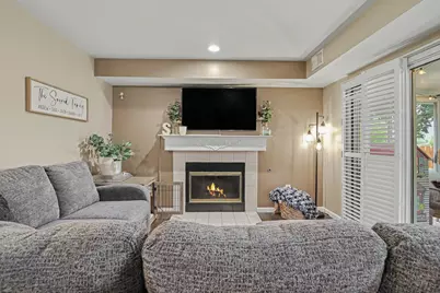 393 Princeton Drive, South Lyon, MI 48178 - Photo 6