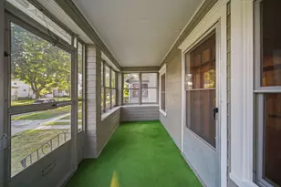 727 Union St, Jackson, MI 49203 - Photo 2