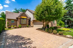 44215 Riverview Ridge Dr, Clinton Twp, MI 48038 - Photo 2
