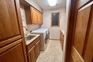 2547 Moerland Dr NW, Grand Rapids, MI 49504 - Photo 18