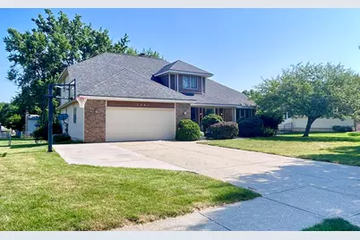 2547 Moerland Drive NW, Grand Rapids, MI 49504 - Photo 2