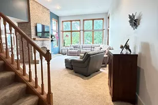 2547 Moerland Dr NW, Grand Rapids, MI 49504 - Photo 4