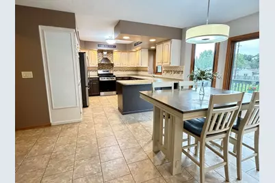 2547 Moerland Drive NW, Grand Rapids, MI 49504 - Photo 10