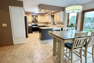 2547 Moerland Dr NW, Grand Rapids, MI 49504 - Photo 10