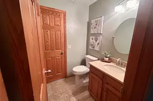 2547 Moerland Dr NW, Grand Rapids, MI 49504 - Photo 20