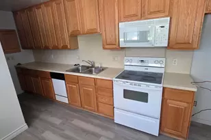 672 Linda Vista Dr, Pontiac, MI 48342 - Photo 10