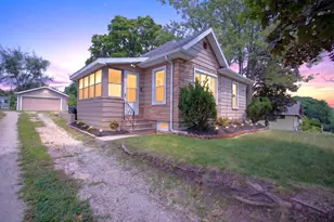 438 W Monroe St, Jackson, MI 49202 - Photo 1
