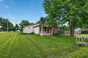 11209 Jackson St, Taylor, MI 48180 - Photo 2