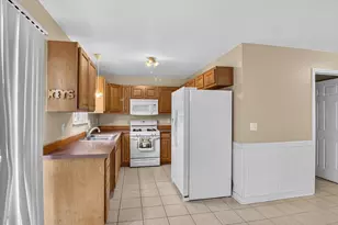 11209 Jackson St, Taylor, MI 48180 - Photo 12