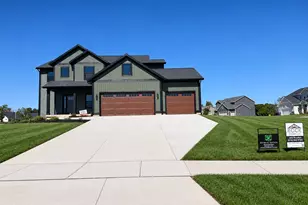 3337 Eagle Peak Dr, Jenison, MI 49428 - Photo 2