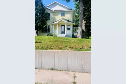 538 W Upton Avenue, Reed City, MI 49677 - Photo 2
