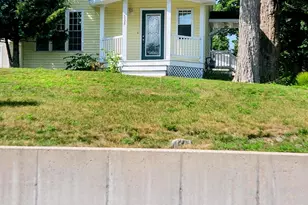 538 W Upton Ave, Reed City, MI 49677 - Photo 2
