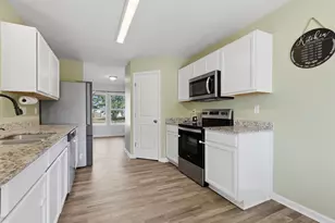 6045 Crooked River Dr, Swartz Creek, MI 48473 - Photo 14