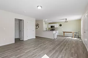 6045 Crooked River Dr, Swartz Creek, MI 48473 - Photo 16