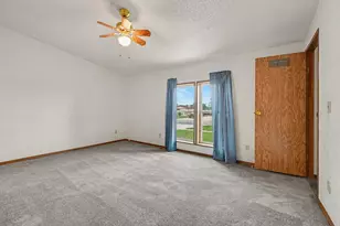 511 N Erie St, Three Rivers, MI 49093 - Photo 10