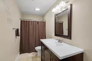 32190 Pinedale Ln, Gobles, MI 49055 - Photo 18