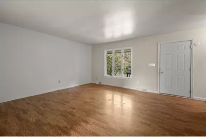 944 Lancashire Court SE #946, Grand Rapids, MI 49508 - Photo 6