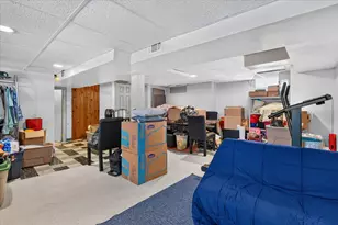 15640 Stricker Ave, Eastpointe, MI 48021 - Photo 22