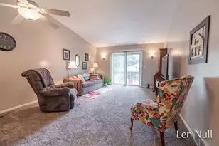 2742 Stonebluff Dr SW, Wyoming, MI 49519 - Photo 8