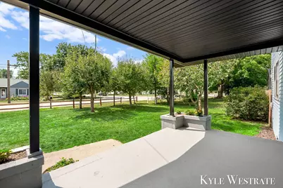 1033 Dahlia Avenue, Wayland, MI 49348 - Photo 4