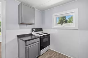 130 Gilkison Ave, Kalamazoo, MI 49006 - Photo 6