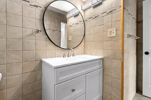 748 W Kilgore Rd, Kalamazoo, MI 49008 - Photo 14