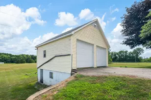 7760 E Empire Ave, Benton Harbor, MI 49022 - Photo 74