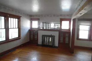 305 W High St, Jackson, MI 49203 - Photo 8