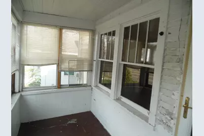 305 W High Street, Jackson, MI 49203 - Photo 4